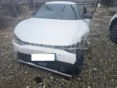 Photo 1 of 12: 2022 Kia EV6 — Korean insurance auction