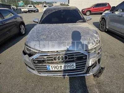 Photo 1 of 40: 2022 Audi A6 45 TFSI quattro, VIN WAUZZZF20NN049622 — Korean insurance auction