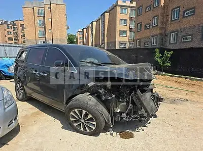 Photo 1 of 15: 2017 Kia Carnival — Korean insurance auction