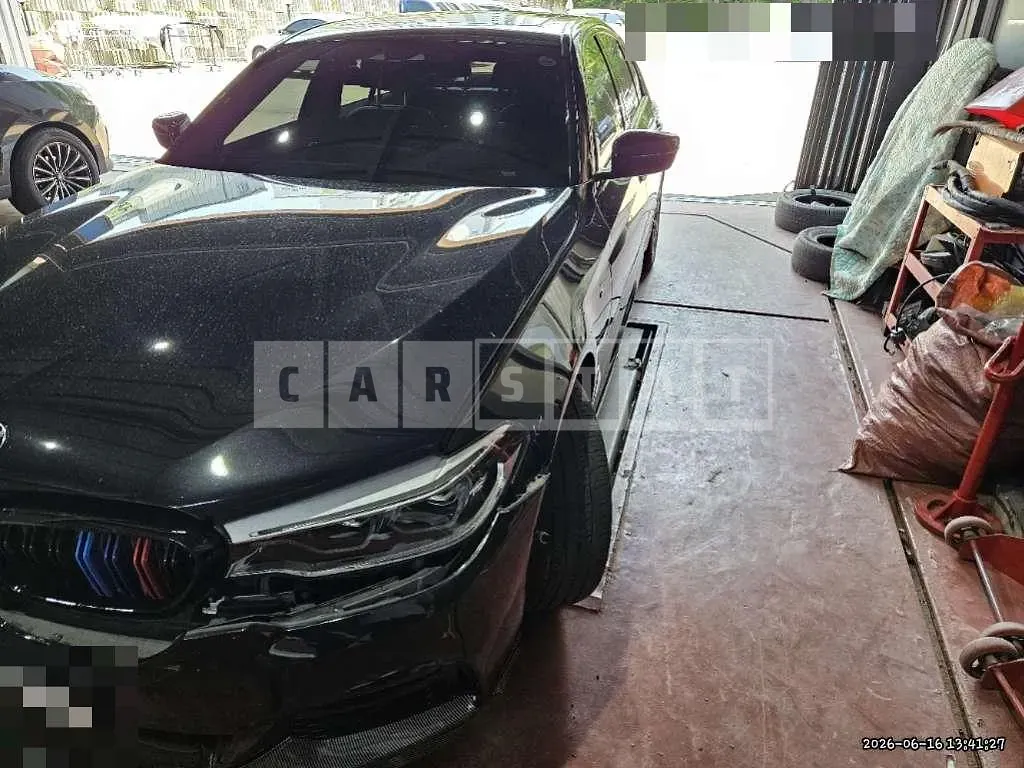 Photo 2 of 9: 2017 BMW (parts) 520d Light — Korean insurance auction