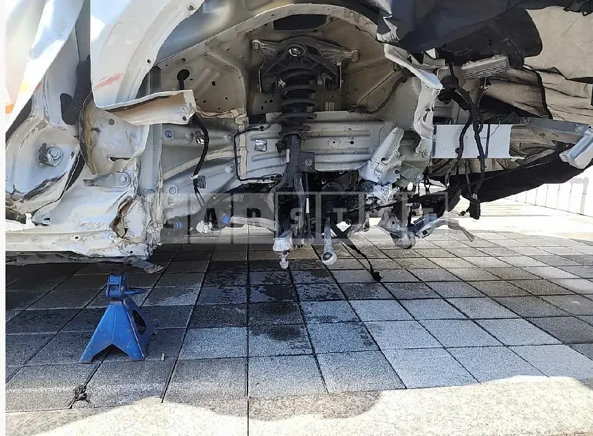 Photo 2 of 14: 2021 Tesla Model Y LongRange, VIN 5YJYGDEE6MF176164 — Korean insurance auction