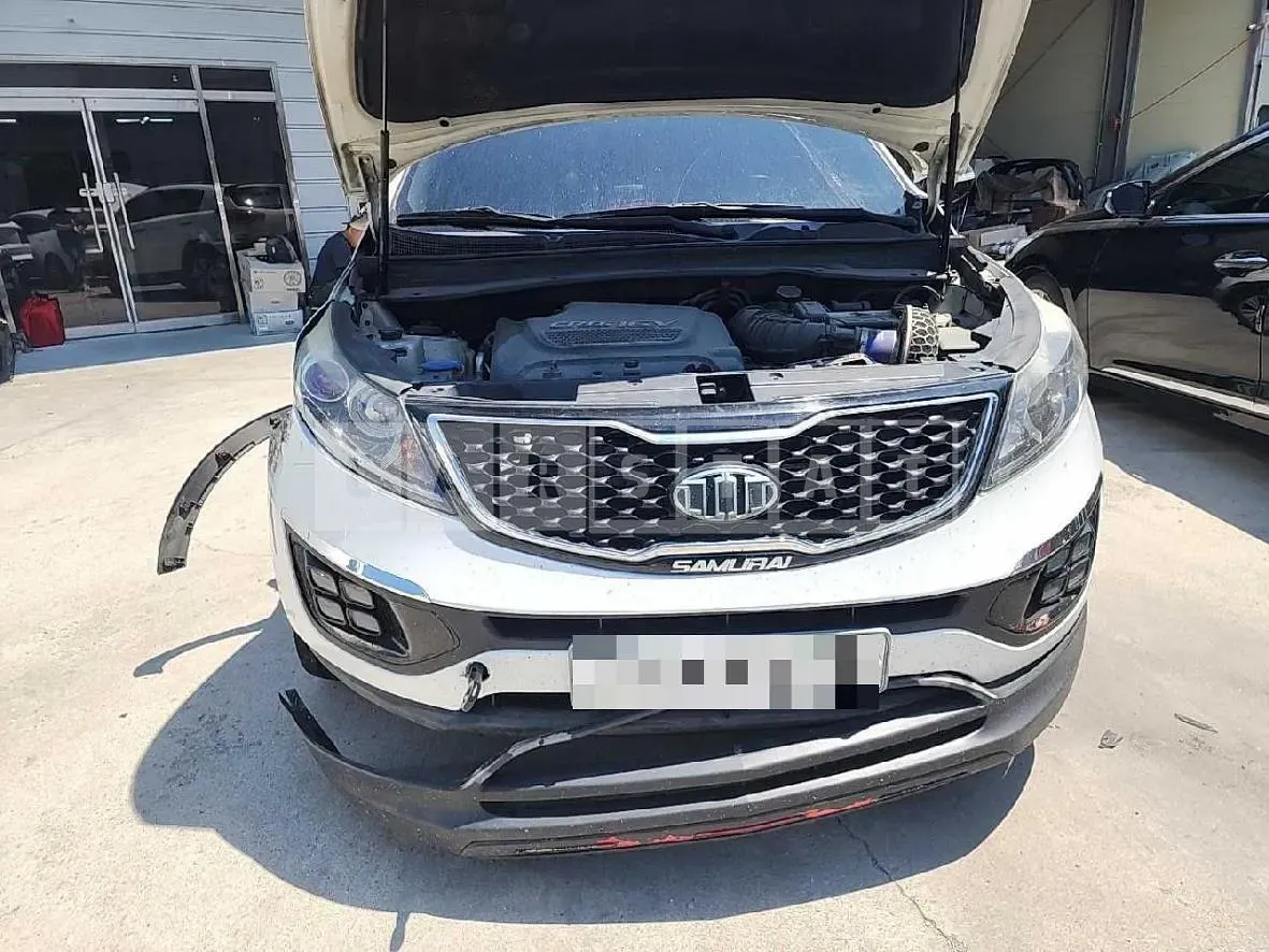 Photo 2 of 11: 2015 Kia Sportage R — Korean insurance auction