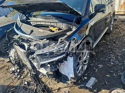 Photo 1 of 20: 2023 Kia Sorento, VIN KNARH81BGPA211229 — Korean insurance auction
