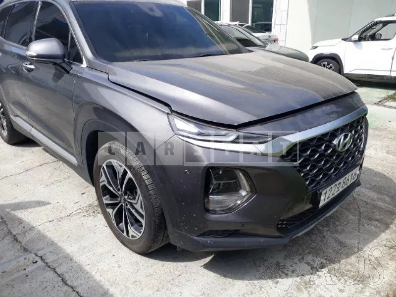 Photo 2 of 34: 2020 Hyundai Santa Fe, VIN KMHS381BBLU281411 — Korean insurance auction