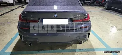Photo 1 of 34: 2022 BMW 320i, VIN WBA5X5103NFN22233 — Korean insurance auction