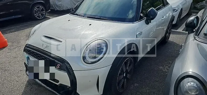 Photo 2 of 10: 2023 MINI Cooper S Convertible — Korean insurance auction