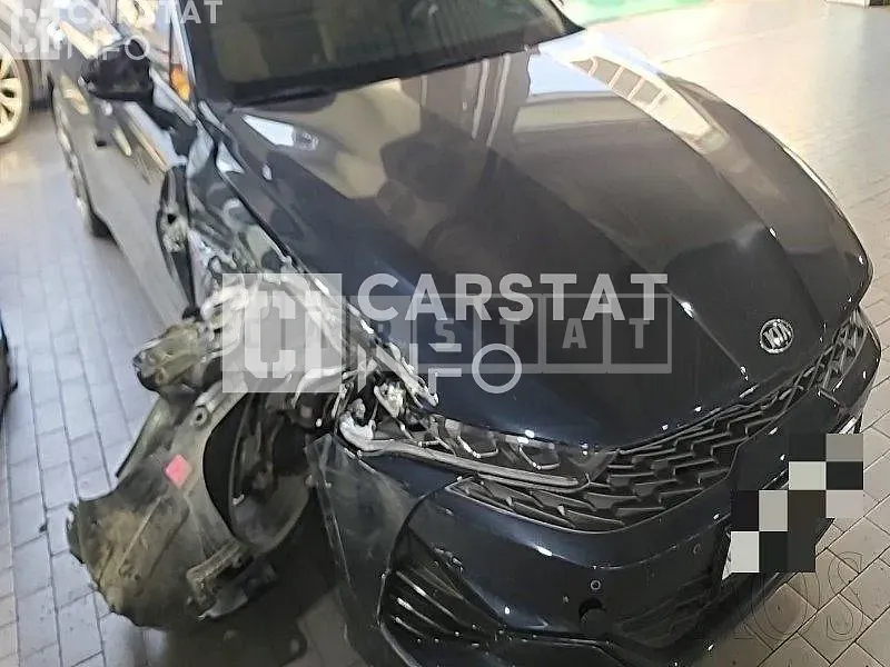 Photo 2 of 19: 2019 Kia K5 2.0 — Korean insurance auction