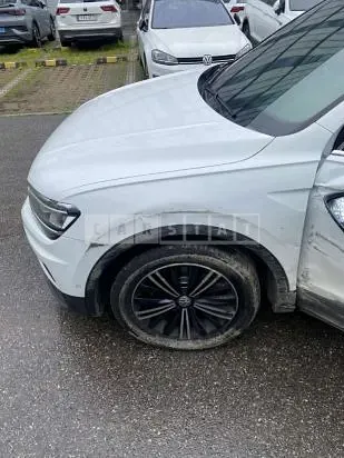 Photo 2 of 12: 2020 Volkswagen Tiguan 2.0 TDI — Korean insurance auction
