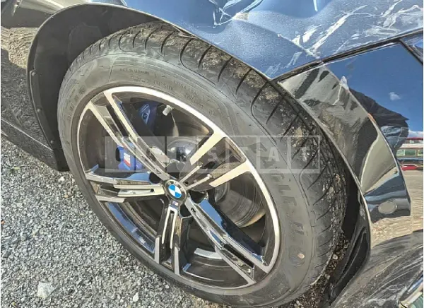 Photo 2 of 33: 2024 BMW 320i — Korean insurance auction