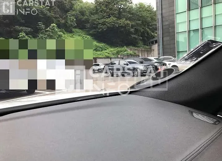 Photo 2 of 17: 2020 BMW 530i xDrive M Sport Package — Korean insurance auction