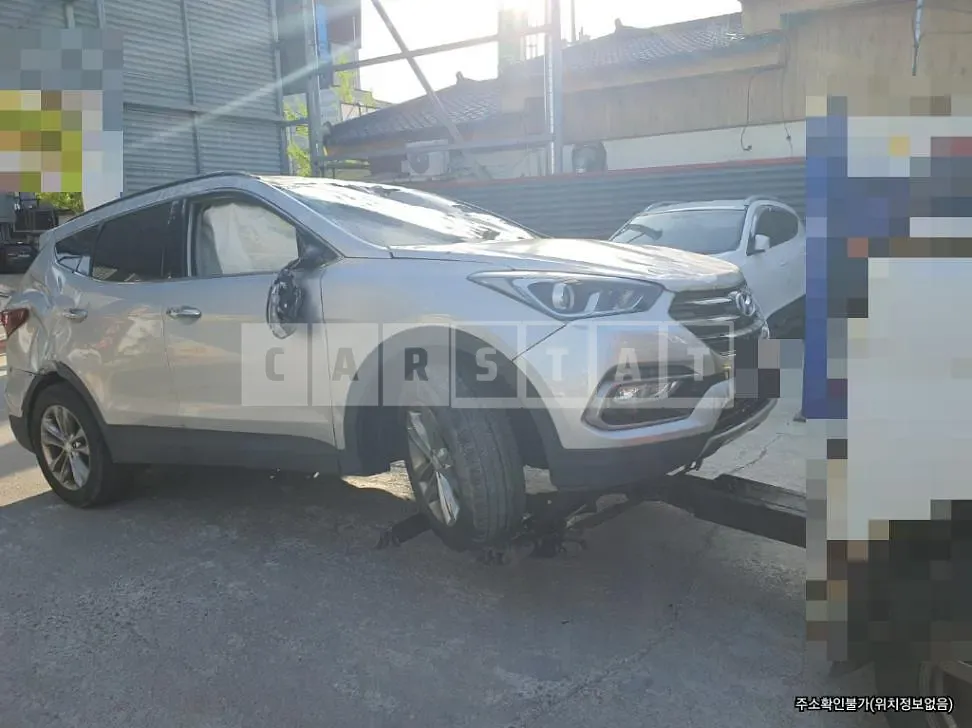 Photo 2 of 8: 2016 Hyundai Santa Fe 2.0 (2WD) — Korean insurance auction
