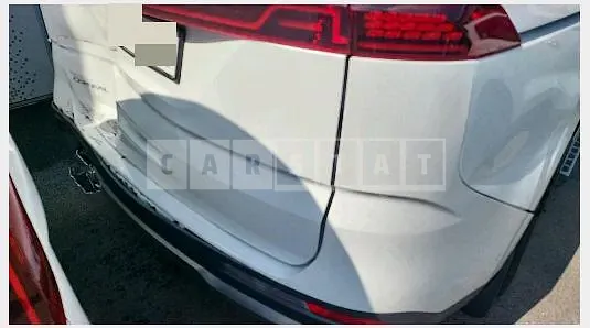 Photo 2 of 6: 2023 Kia Carnivals — Korean insurance auction