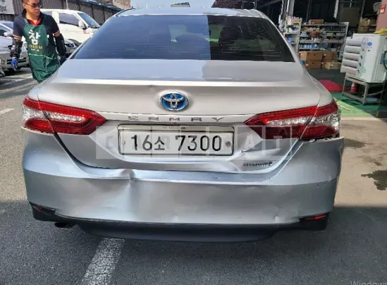 Photo 2 of 20: 2019 Toyota Camry Hybrid — Korean insurance auction