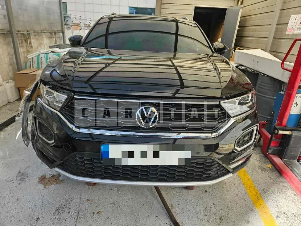 Photo 2 of 42: 2022 Volkswagen T-Roc 2.0TDI — Korean insurance auction