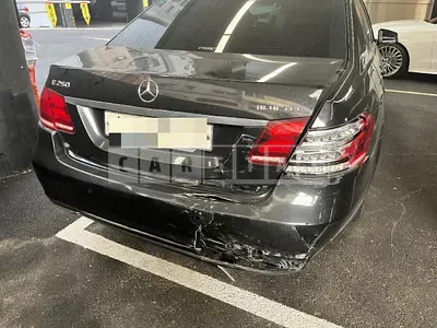 Photo 1 of 49: 2016 Mercedes-Benz E250 BlueTec 4Matic — Korean insurance auction