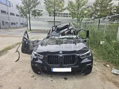 Photo 1 of 20: 2022 BMW X5 xDrive 40i — Korean insurance auction