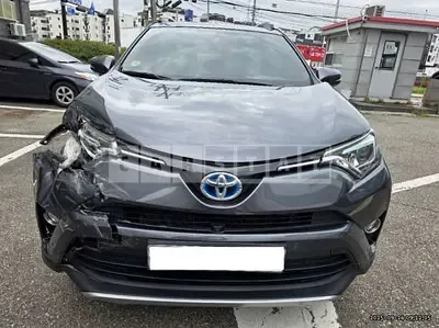 Photo 1 of 23: 2017 Toyota RAV4 Hybrid — Korean insurance auction