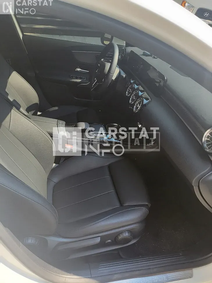 Photo 2 of 6: 2020 Mercedes-Benz Sump A220 — Korean insurance auction