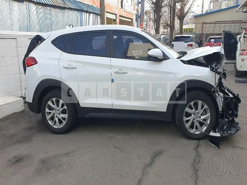 Photo 2 of 14: 2020 Hyundai Tucson TL, VIN KMHJ281ABLU244021 — Korean insurance auction