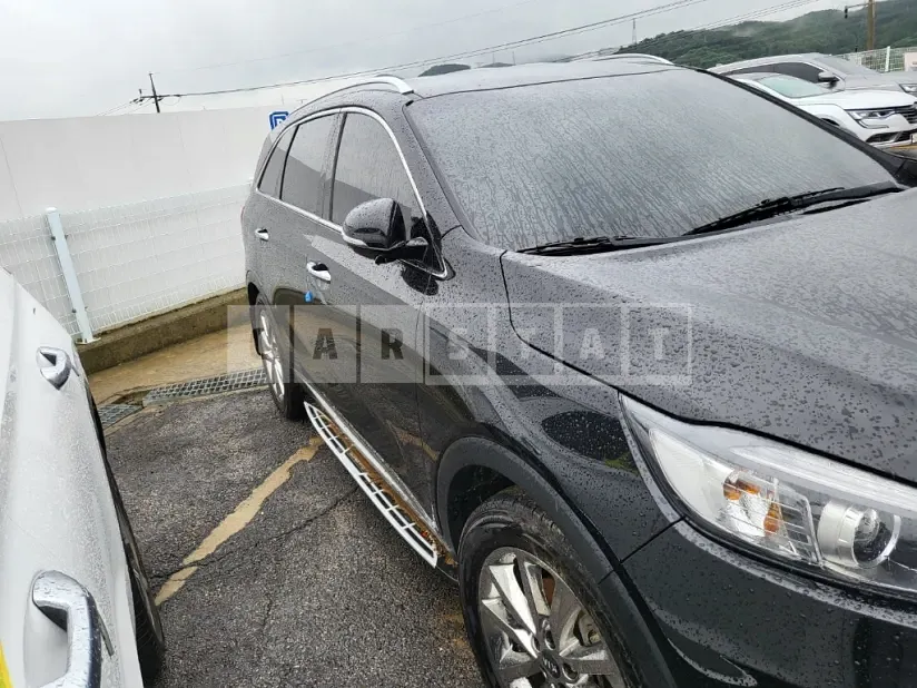 Photo 2 of 6: 2016 Kia Sorento 2.0 — Korean insurance auction