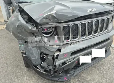 Photo 1 of 13: 2020 Jeep Zip Renegade — Korean insurance auction