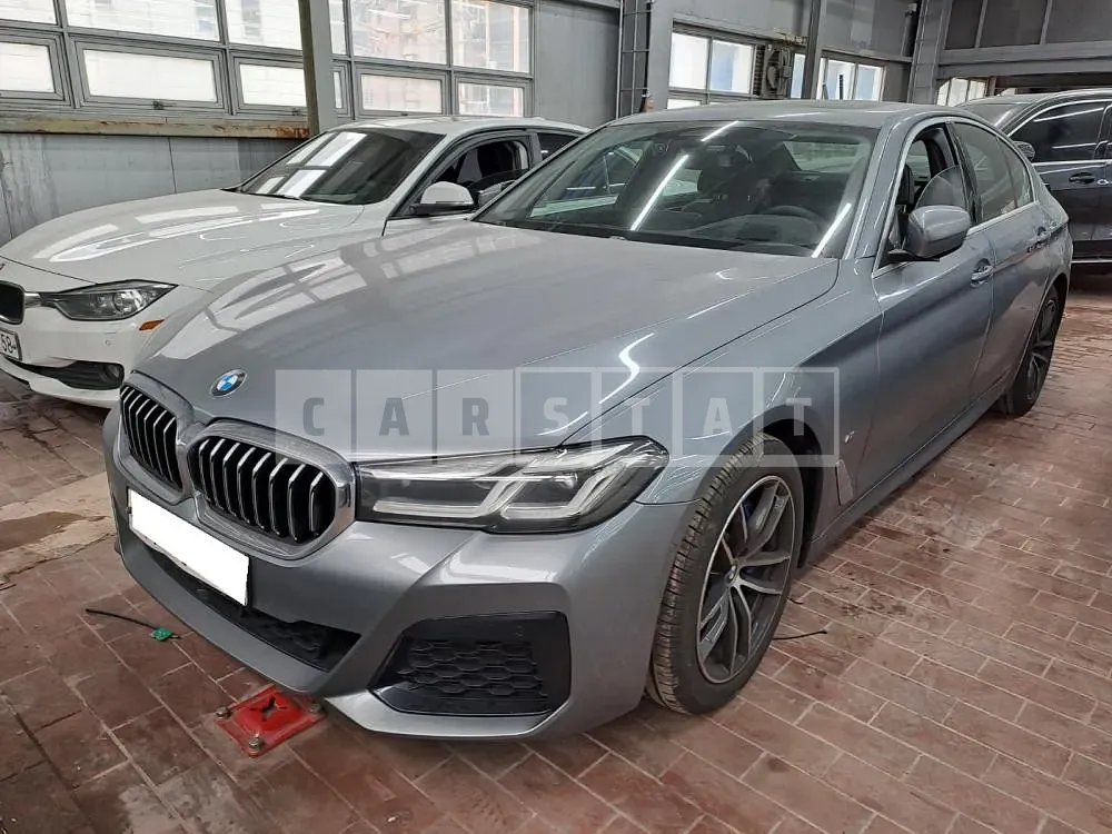 Photo 2 of 11: 2022 BMW 523d, VIN WBA11ES07PWX88565 — Korean insurance auction
