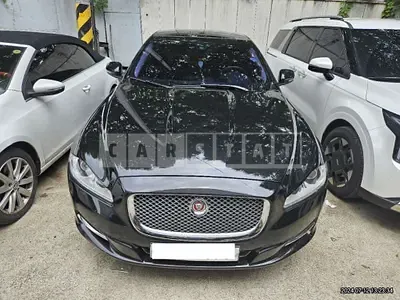 Photo 1 of 10: 2015 Jaguar XJ 3.0d — Korean insurance auction