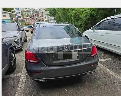 Photo 1 of 28: 2020 Mercedes-Benz E450 4Matic — Korean insurance auction
