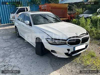 Photo 1 of 20: 2023 BMW 320i, VIN WBA61FS06PFN80950 — Korean insurance auction