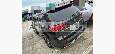 Photo 1 of 16: 2018 Kia Carnivals — Korean insurance auction