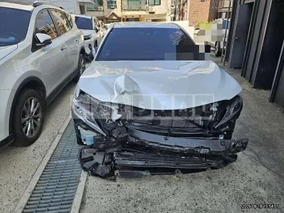 Photo 1 of 17: 2024 Toyota Camry Hybrid — Korean insurance auction