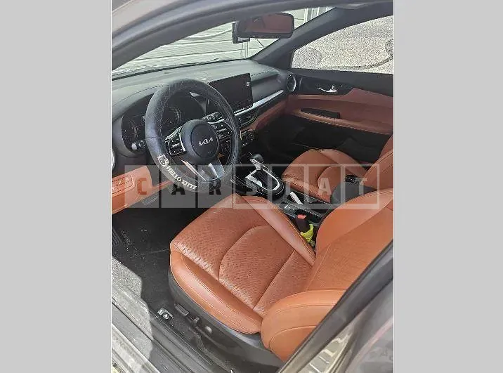 Photo 2 of 13: 2021 Kia Cz — Korean insurance auction