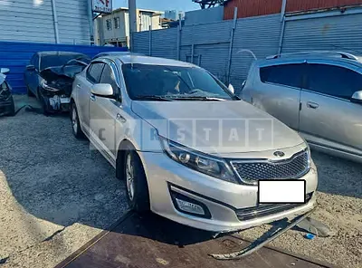 Photo 1 of 10: 2015 Kia K5, VIN KNAGN418BFA558399 — Korean insurance auction