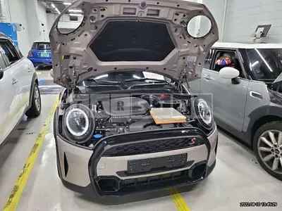 Photo 1 of 9: 2022 MINI Cooper S, VIN WMW61DH08N2P72712 — Korean insurance auction