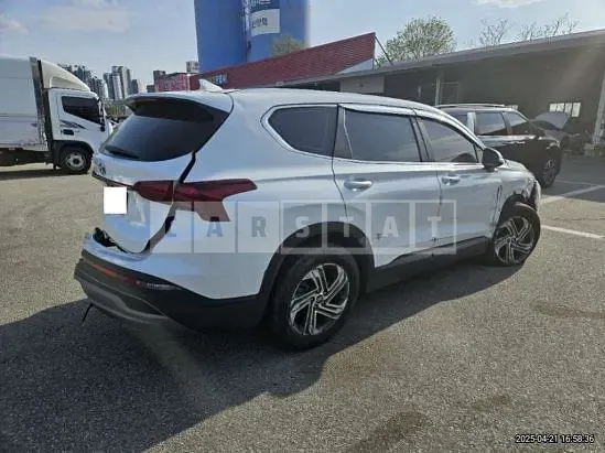 Photo 2 of 13: 2021 Hyundai Santa Fe — Korean insurance auction