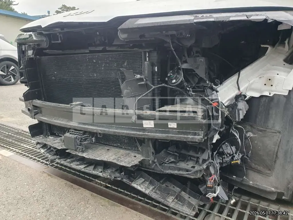 Photo 2 of 9: 2025 Kia Carnival Gasoline — Korean insurance auction