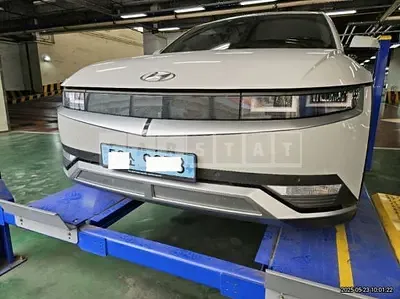 Photo 1 of 25: 2022 Hyundai IONIQ 5 — Korean insurance auction