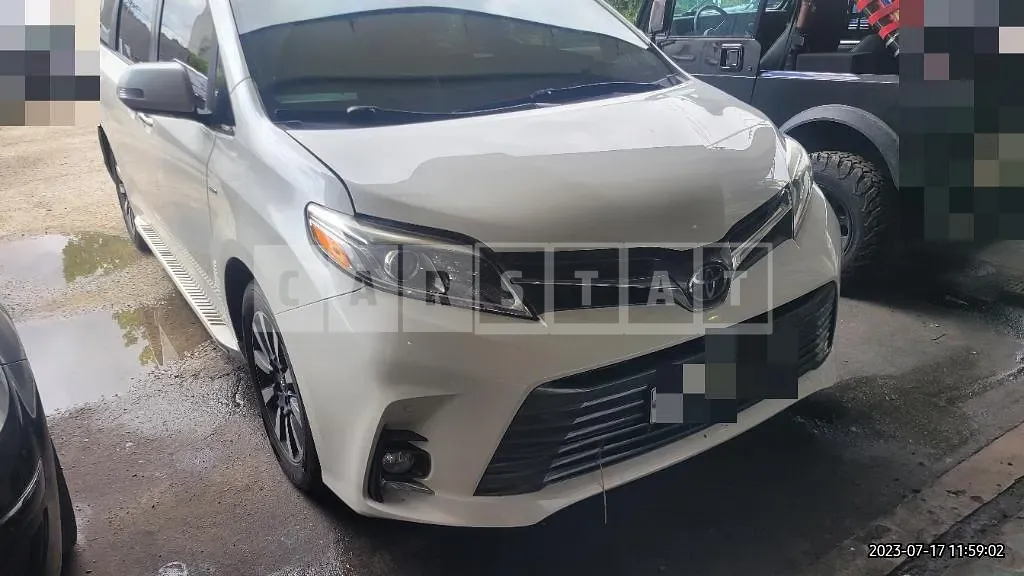 Photo 2 of 15: 2018 Toyota Siena AWD — Korean insurance auction