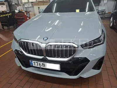 Photo 1 of 27: 2024 BMW 530e, VIN WBA71FJ02SCT31934 — Korean insurance auction