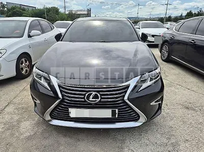 Photo 1 of 10: 2018 Lexus ES300h — Korean insurance auction