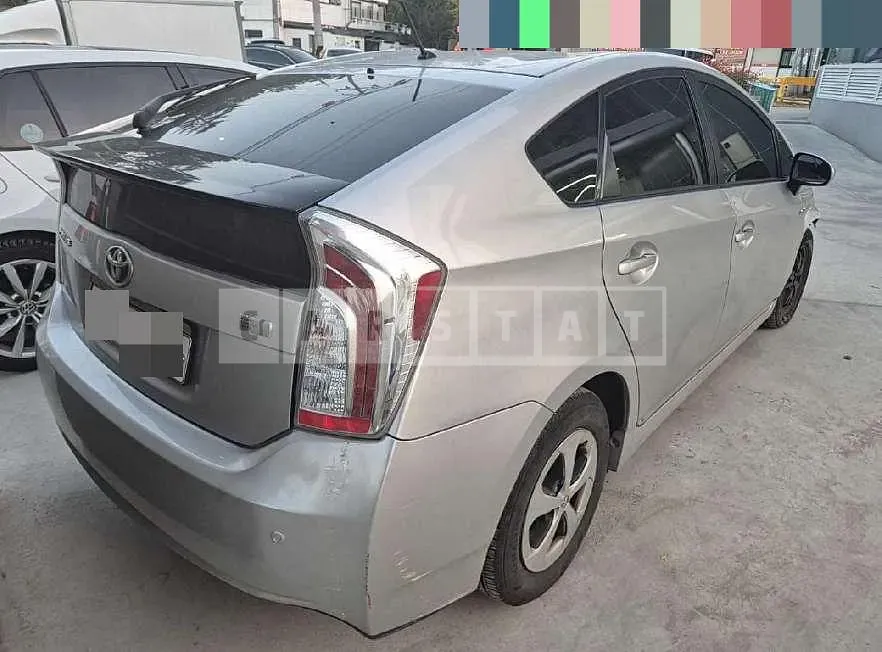 Photo 2 of 10: 2014 Toyota Prius — Korean insurance auction