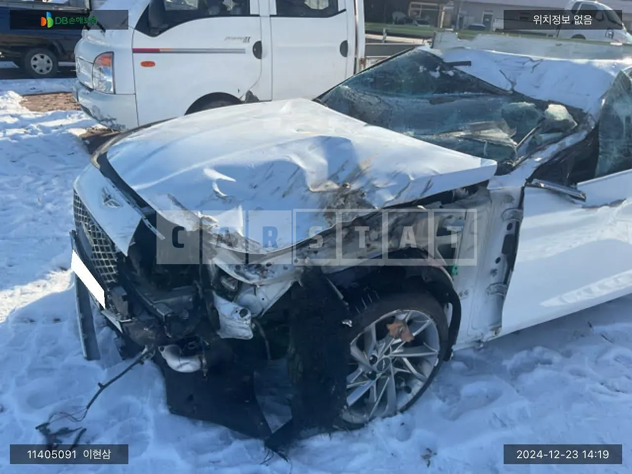 Photo 2 of 18: 2022 Genesis G70, VIN KMTG341ABPU117023 — Korean insurance auction