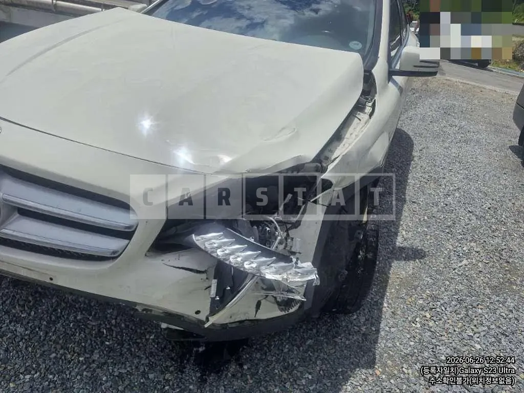 Photo 3 of 3: 2015 Mercedes-Benz GLA200 d — Korean insurance auction