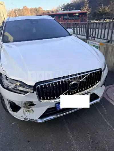 Photo 1 of 16: 2024 Volvo XC60 B5 AWD — Korean insurance auction