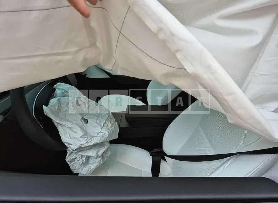 Photo 2 of 90: 2025 Tesla Model Y Long Range — Korean insurance auction
