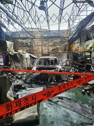 Photo 1 of 9: 2022 Hyundai IONIQ 5, VIN KMHKR81EFPU131138 — Korean insurance auction