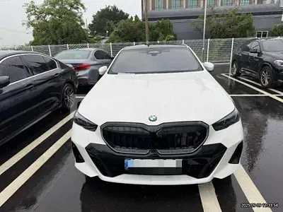 Photo 1 of 10: 2024 BMW 520i — Korean insurance auction