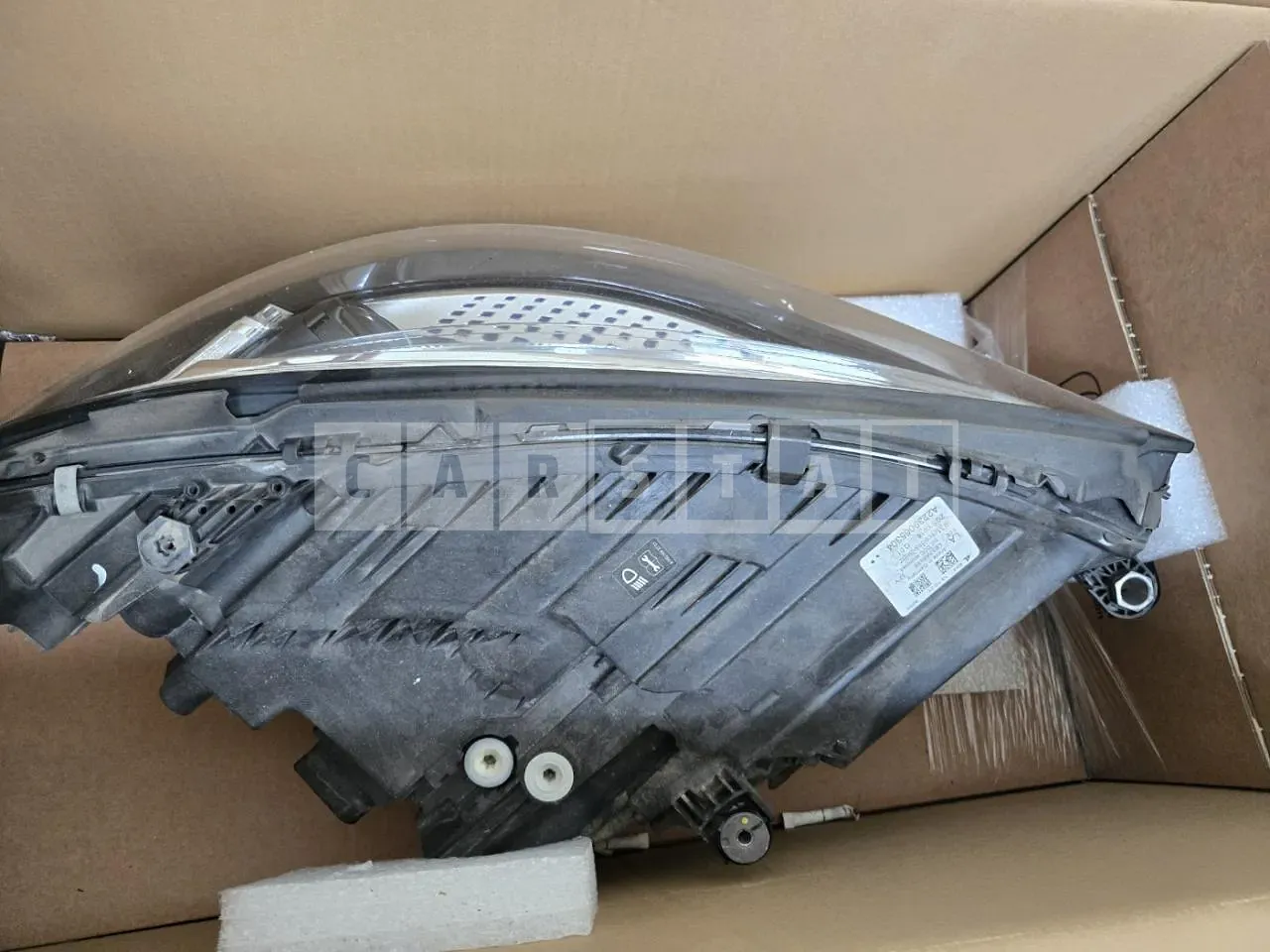 Photo 2 of 4: 2022 Mercedes-Benz Light S400d Headlamp Single Item, VIN W1K6F3DB1NA113839 — Korean insurance auction