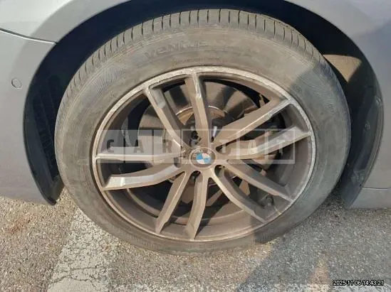 Photo 2 of 24: 2017 BMW 520d — Korean insurance auction