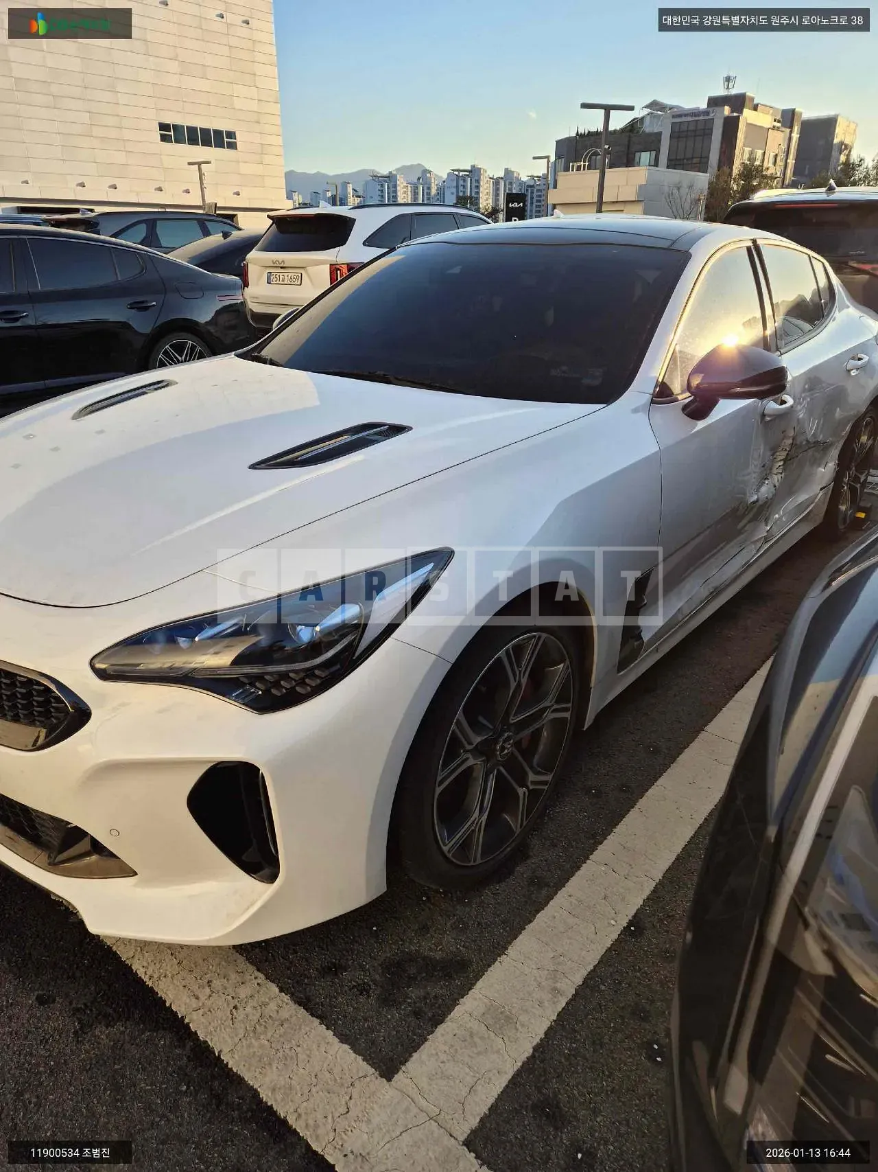 Photo 2 of 37: 2020 Kia Stinger, VIN KNAE751CDLS079047 — Korean insurance auction